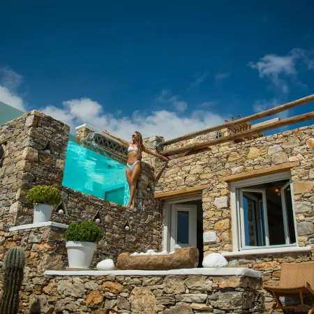 Onar Suites & Villas