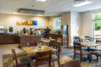Comfort Inn & Suites - breakfast