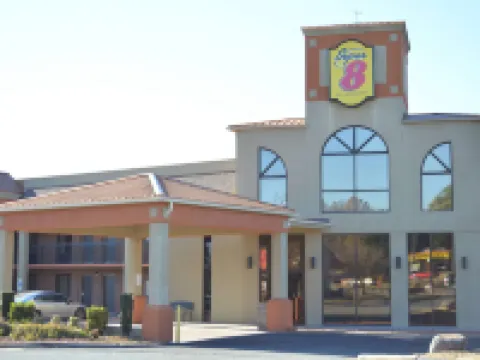 亨特斯維爾-夏洛特地區温德姆速8酒店 亨特斯維爾酒店