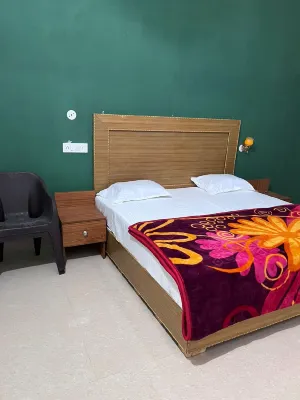 Hello India Home Stay Hotels in Chhatarpur