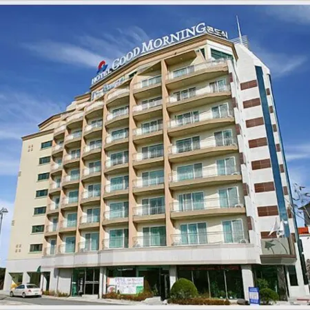 Sokcho Good Morning Hotel and Resort Отели рядом с достопримечательностью «Daepohang Port»