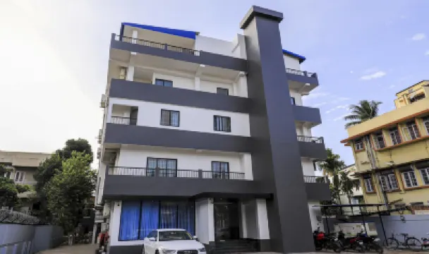 Treebo Arna Residency Hotels near Navagraha Temple