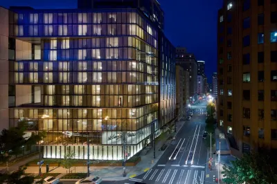 Thompson Seattle by Hyatt Hotels in Pike Market District