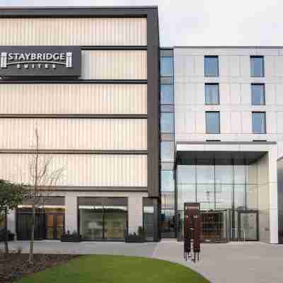 Staybridge Suites London - Heathrow Bath Road Hotel Exterior