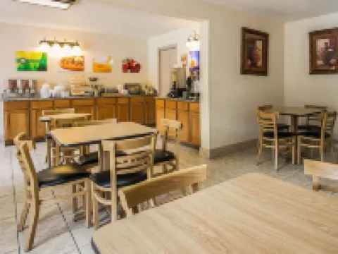 Quality Inn Columbia Airport Hotels in West Columbia