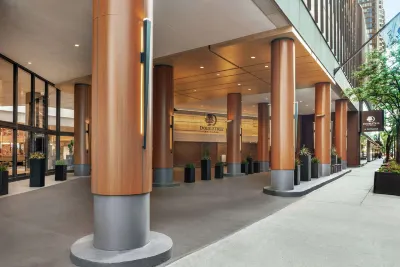 DoubleTree by Hilton Chicago Magnificent Mile Hotels near 330 N Wabash Ave