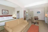 Ramada by Wyndham St. Johns Hotels in Сент-Джон