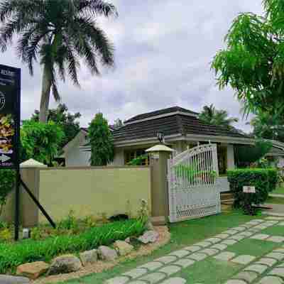 Le Relax Beach Resort Hotel Exterior