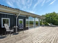 "Anund" - 1.4km from the Sea - 4-Star