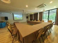 Phuphayot Resort Hotels in Huai Yot