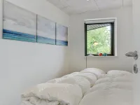 "Florinda" - 10m from the Sea