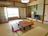 Minato Ryokan فنادق في يورا