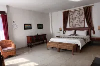 Villa Venety's Lembang by Bwb