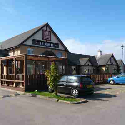 Premier Inn Blackpool Airport Hotel Exterior