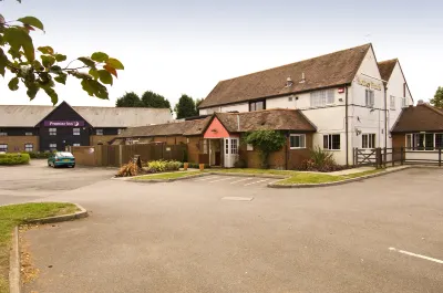 Premier Inn Farnborough West (Southwood) Hotels in Фарнборо