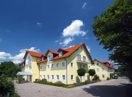 Hotel Nummerhof Отели в г. Эрдинг