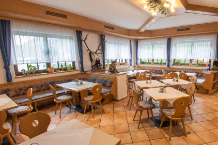 Hotel Wasserfall - Including Summercard Отели в г. Фуш-ан-дер-Гросглоккнерштрасе