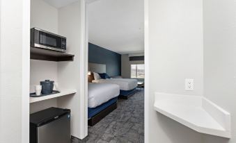 Holiday Inn Express Kansas City North – Parkville