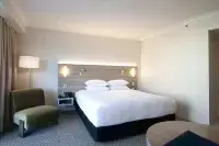 DoubleTree by Hilton Cairns