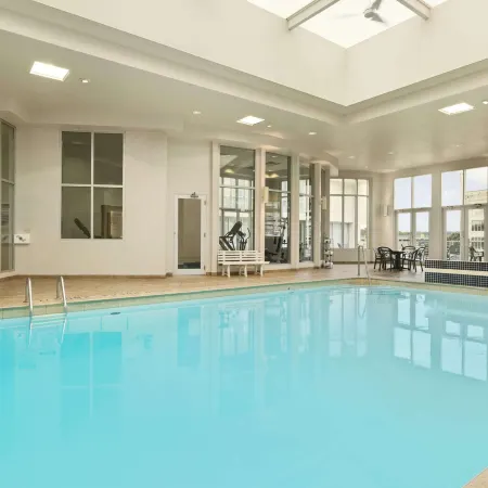 Travelodge by Wyndham Niagara Falls Fallsview