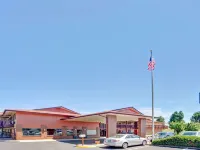 Super 8 by Wyndham Albany Hotels in Albany