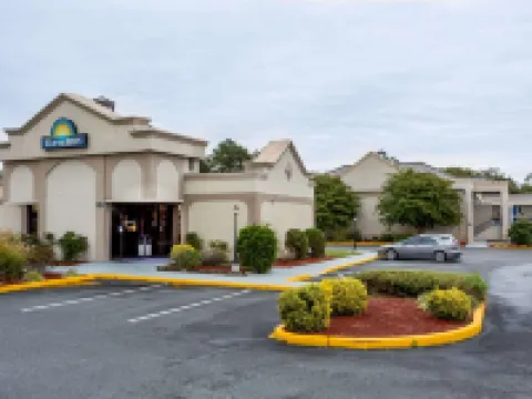 デイズ イン バイ ウィンダム ソールズベリー ソールズベリーのホテル