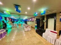 Hotel Royal Galaxy Hotels in Kanpur
