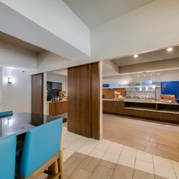 Holiday Inn Express & Suites THE VILLAGES by IHG