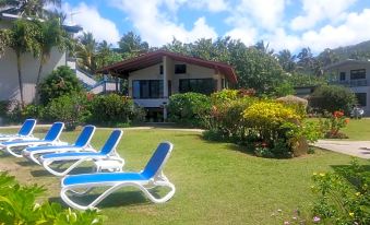 Aroa Beachside Resort