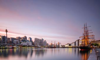 Metro Apartments on Darling Harbour