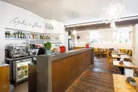 Sophie's Hostel - Hostels