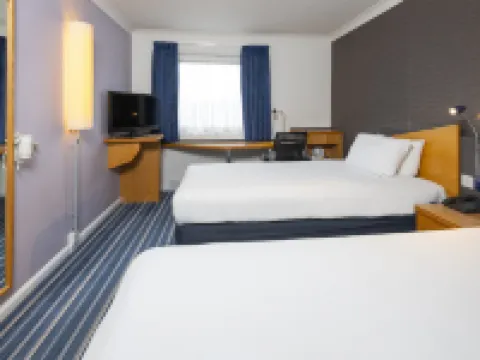 Holiday Inn Express NORTHAMPTON - SOUTH by IHG Hotels near All Saints Church, Northampton