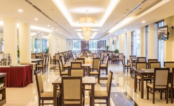 Sai Gon Phu Tho Hotel