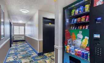 Super 8 by Wyndham Somerset