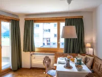 Chesa Muntarütsch - balcony
