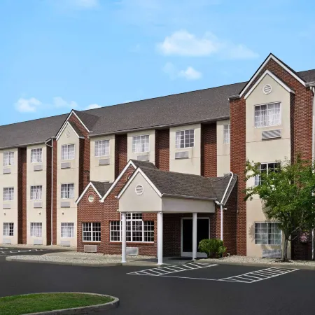 Microtel Inn & Suites by Wyndham Florence/Cincinnati Airport