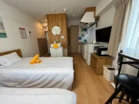 Rhodes Kagurazaka Hotel