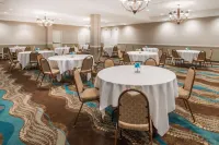 Wyndham Garden Wichita Downtown - Business