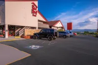 Red Roof Inn Binghamton - Johnson City Hotels in Town of Union