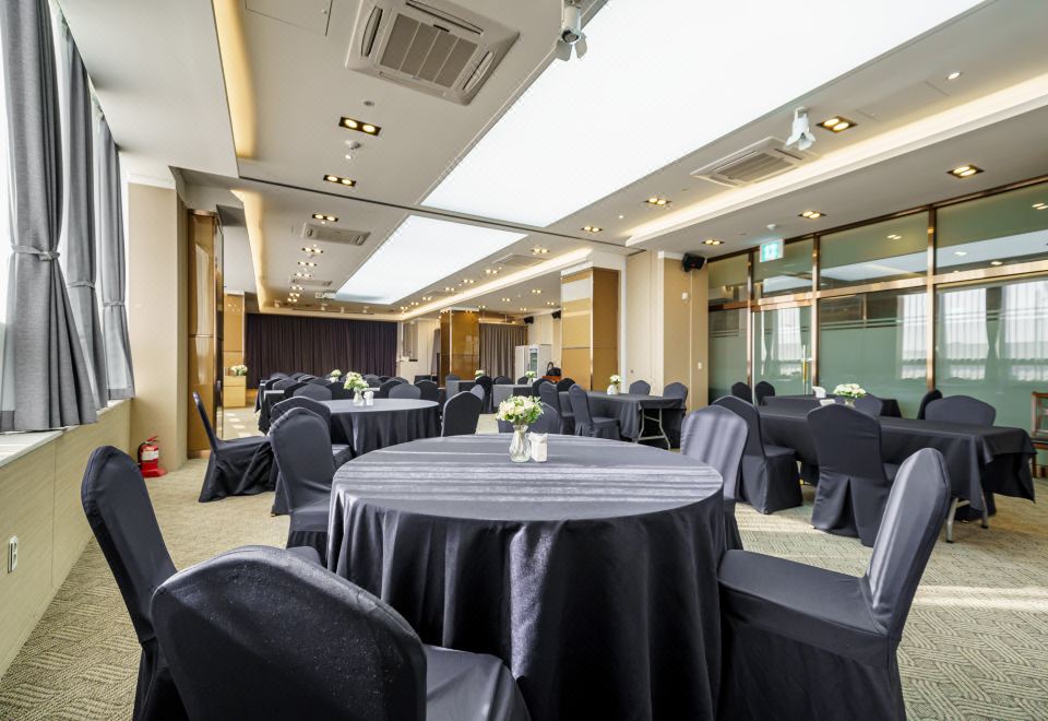 5. 레스트 호텔..