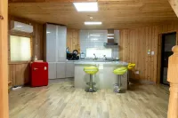 Goesan Neutinamu House Pension