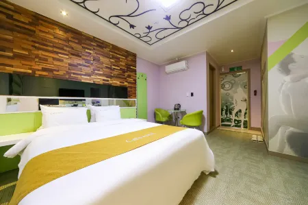 Cats Hotel Отели рядом с достопримечательностью «Gyo-dong and Songhyeon-dong Tumuli»