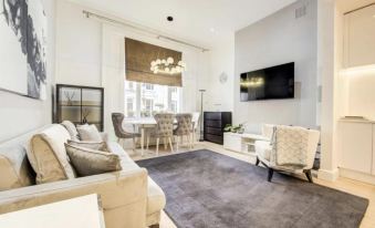 Stylish Apartment in the Heart of Chelsea