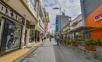Hotel Monarca Armenia - Housity