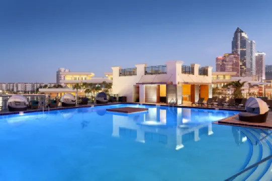 タンパ マリオット ウォーター ストリート タンパ会議センター周辺のホテル