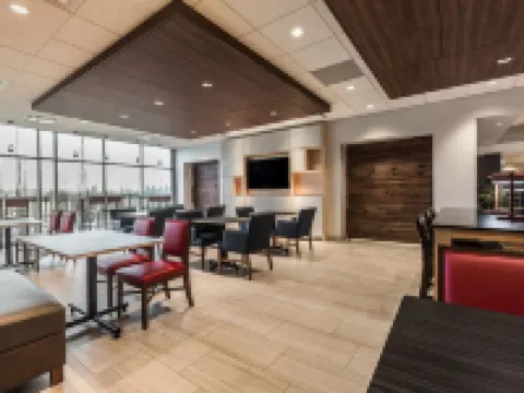 Holiday Inn Express & Suites WELLAND by IHG Hotels in Welland
