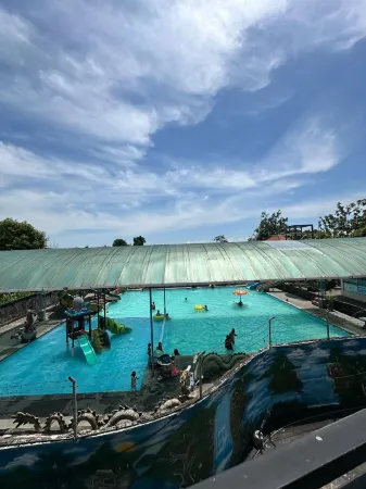 Srinadi Waterpark Villa Отели рядом с достопримечательностью «Puputan Klungkung Monument»