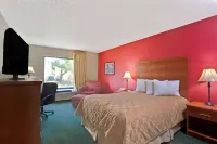 Ramada by Wyndham Pearl/Jackson Airport Hotels in Brandon