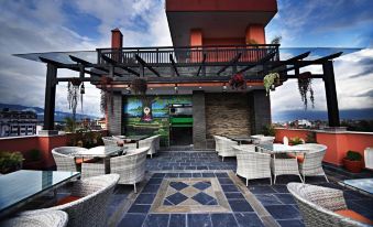 Everest Boutique Hotel