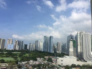 Taguig,2Brcondo, Weekly"CLOSED under RENOVATION"